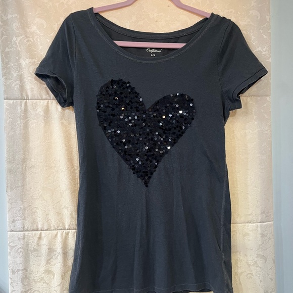 American Eagle Outfitters Tops - American Eagle Outfitters Sparkly Heart T-Shirt Size L